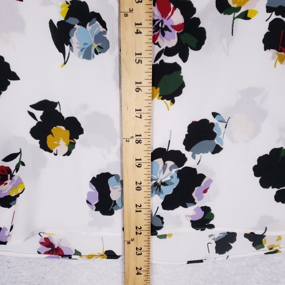 Ann Taylor Floral Top Size Small Ruffle Scoop Neck White Summer Bloom Coquette - Picture 8 of 8